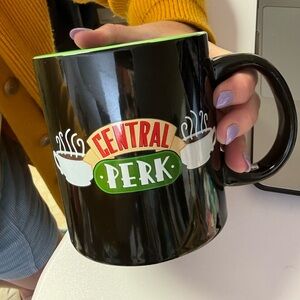Friends Central Perk 20 oz coffee mug, black with green interior